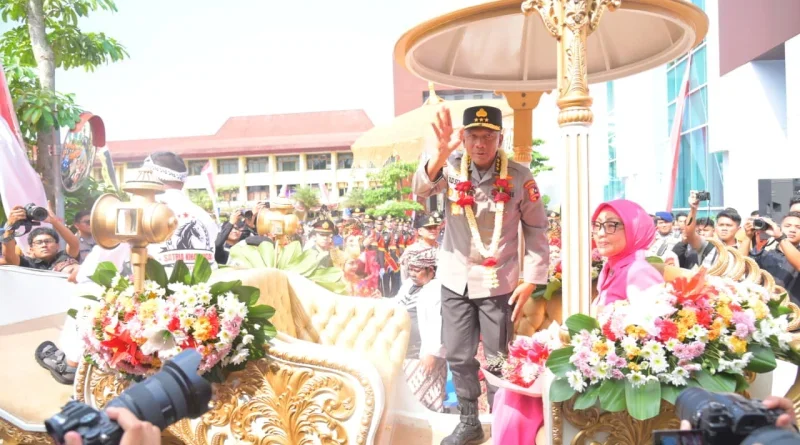 Polda Jabar Gelar Tradisi Sertijab dan Pelepasan Komjen Rudi Setiawan